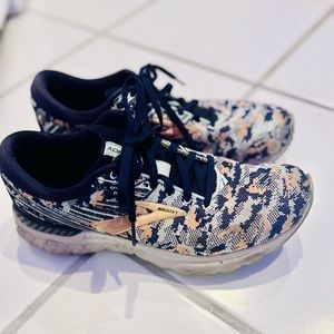 Brooks Adrenaline 19